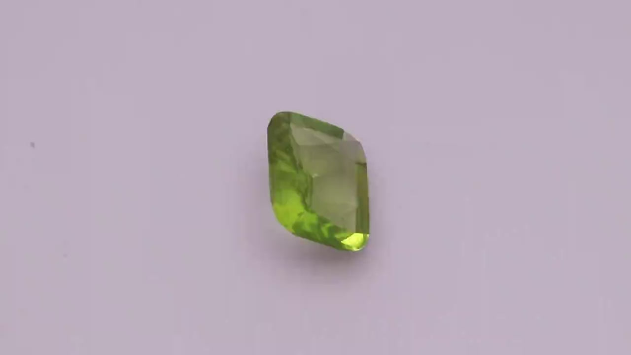 Peridot 3.75 ct